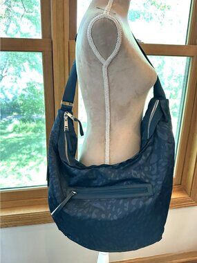 lululemon athletica retro groove bag Lululemon Retro Groove Bag - Inkwell